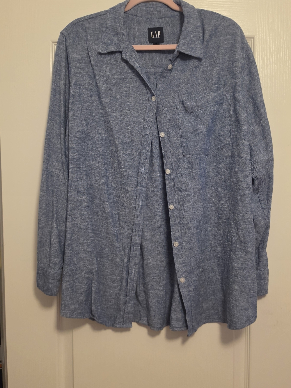 GAP Heathered Sky Blue Women's Button-Down Shirt